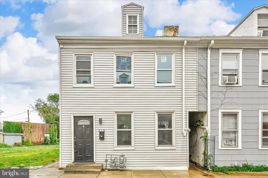 219 Walnut St, York, PA 17403 - #2