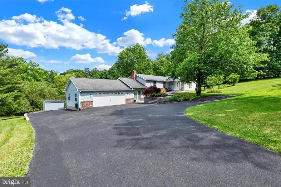 1149 Fawn Grove Rd, New Park, PA 17352 - #2