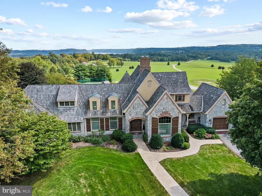 500 Polo Ln, Wrightsville, PA 17368 - #2