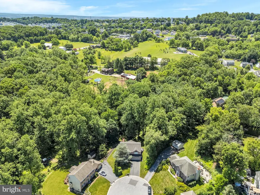 40 Brook Cir, Etters, PA 17319 - #2