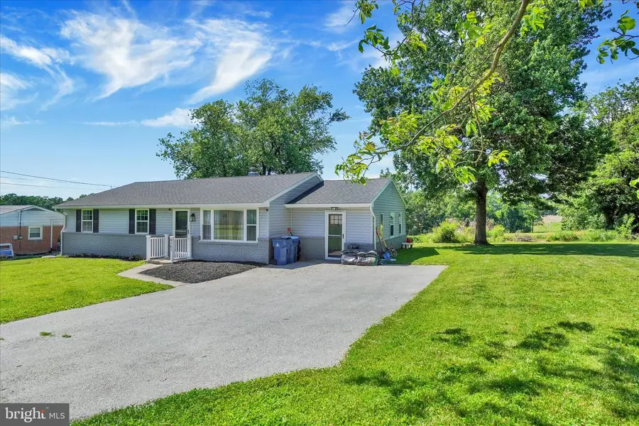 4161 Walters Hatchery Rd, York, PA 17408 - #2