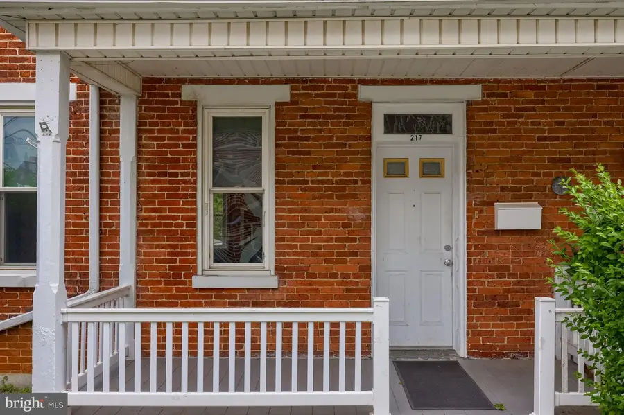 217 N Charles St, Red Lion, PA 17356 - #2