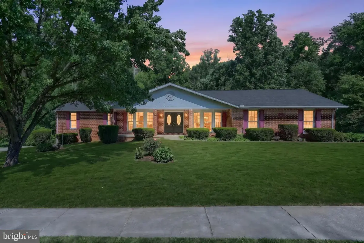 3617 Cimmeron Rd, York, PA 17402 - #1
