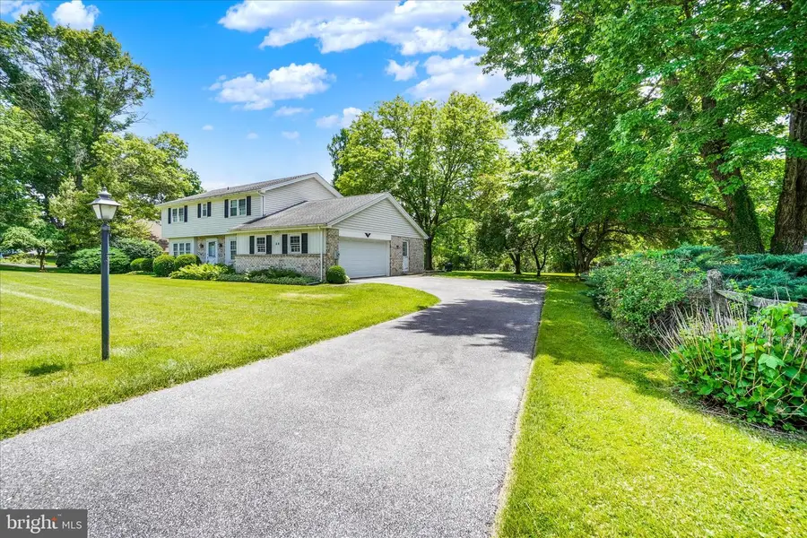 20 Fox Run Dr, York, PA 17403 - #3