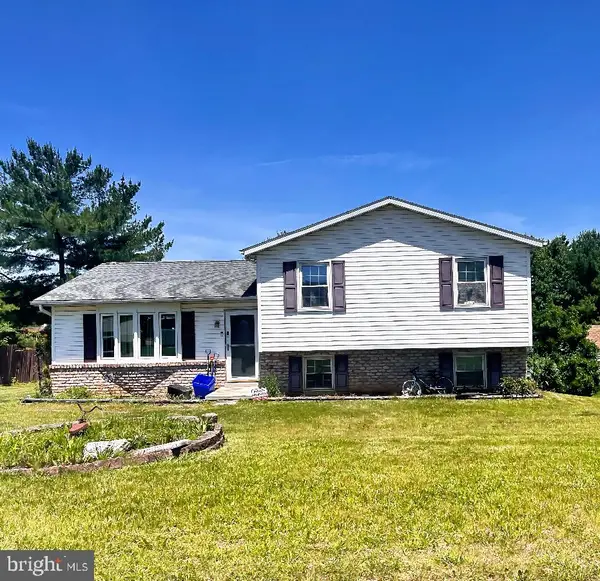 46 Allen Dr, HANOVER, PA 17331