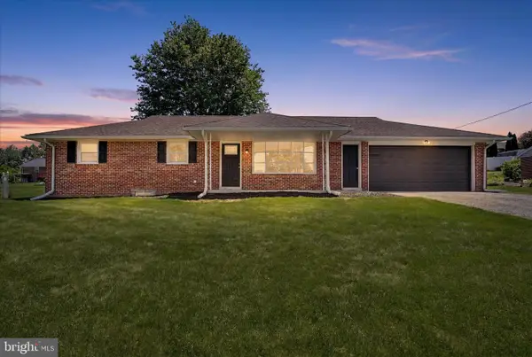 9 Wildasin Dr, YORK, PA 17407