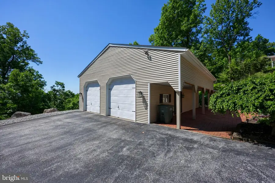 2460 Sky Top Trl, Dover, PA 17315 - #2