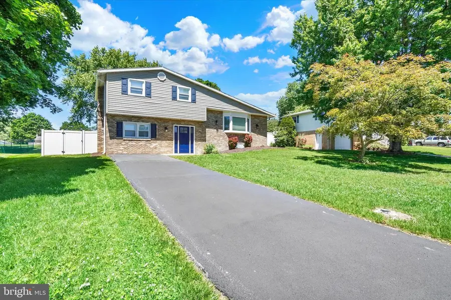 259 Nollyn Dr, Dallastown, PA 17313 - #2