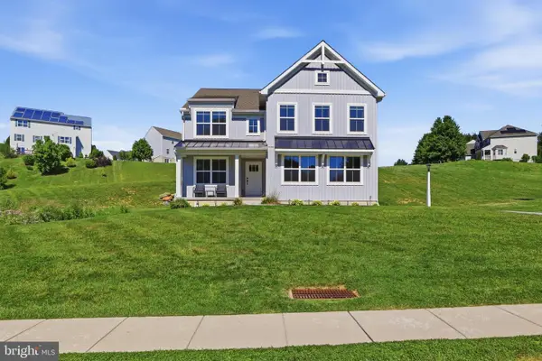 525 Dietz Rd, YORK, PA 17402