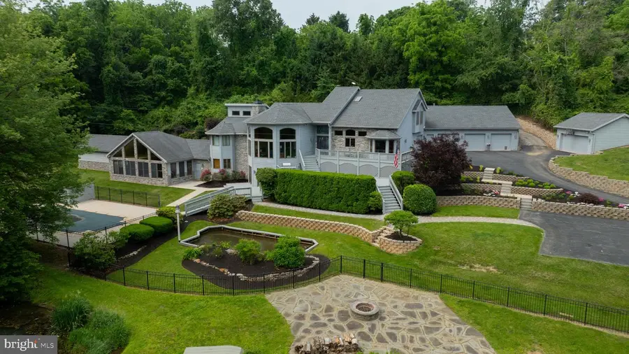 3020 Pond Dr, York, PA 17402 - #3