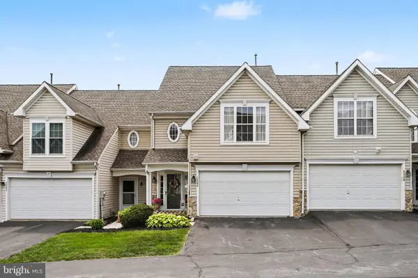 2344 Slater Hill Ln E, YORK, PA 17406