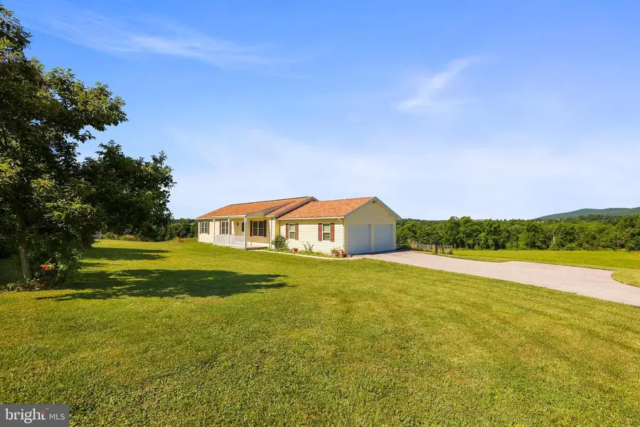 726 S Baltimore St, Dillsburg, PA 17019 - #2