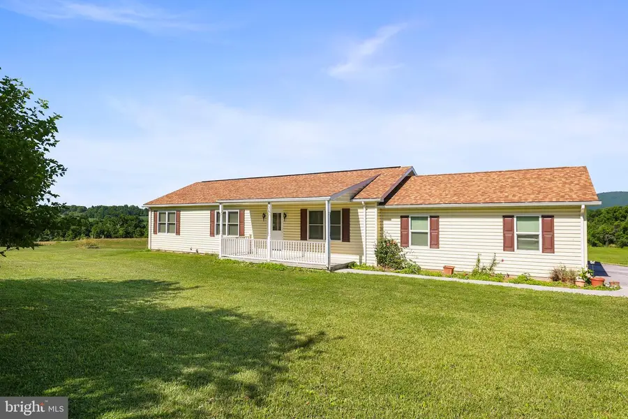 726 S Baltimore St, Dillsburg, PA 17019 - #3