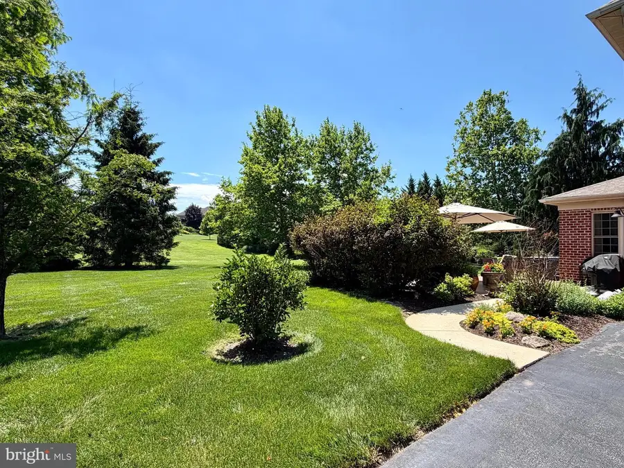 1361 Wicklow Dr, York, PA 17404 - #3