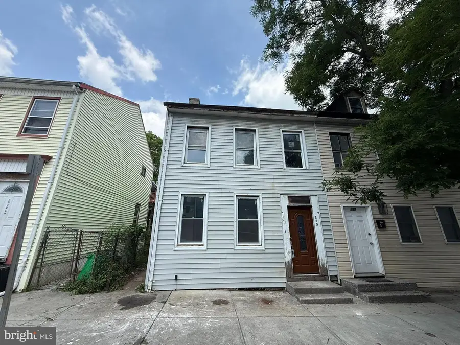 255 E Walnut St, York, PA 17403 - #2