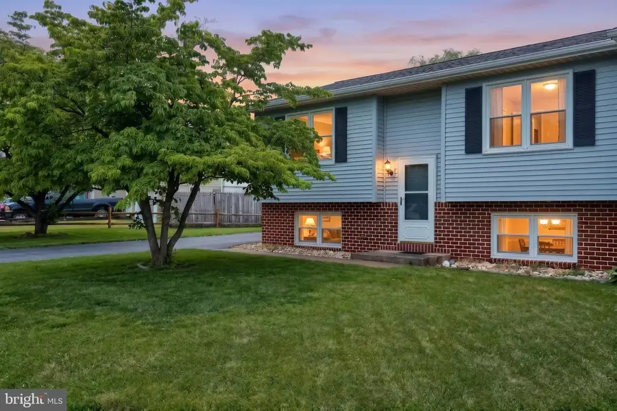 302 N 7th St, Wrightsville, PA 17368 - #2