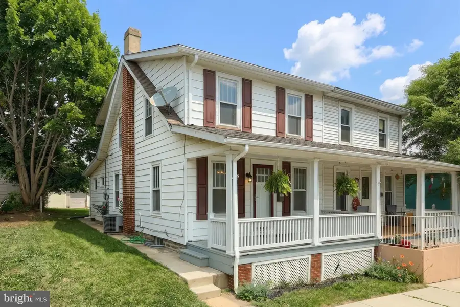 1019 W College Ave, York, PA 17404 - #2