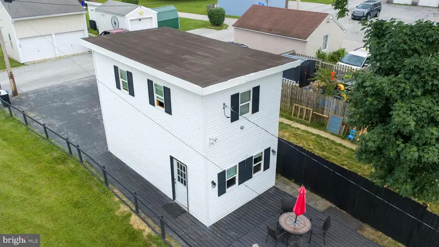 343 W Main St, Dallastown, PA 17313 - #2