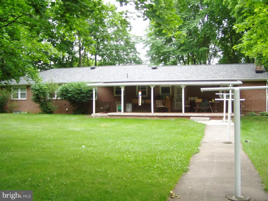 15 Memories Ln, Abbottstown, PA 17301 - #3