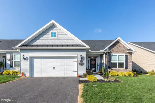 671 Cypress Dr #80, HANOVER, PA 17331