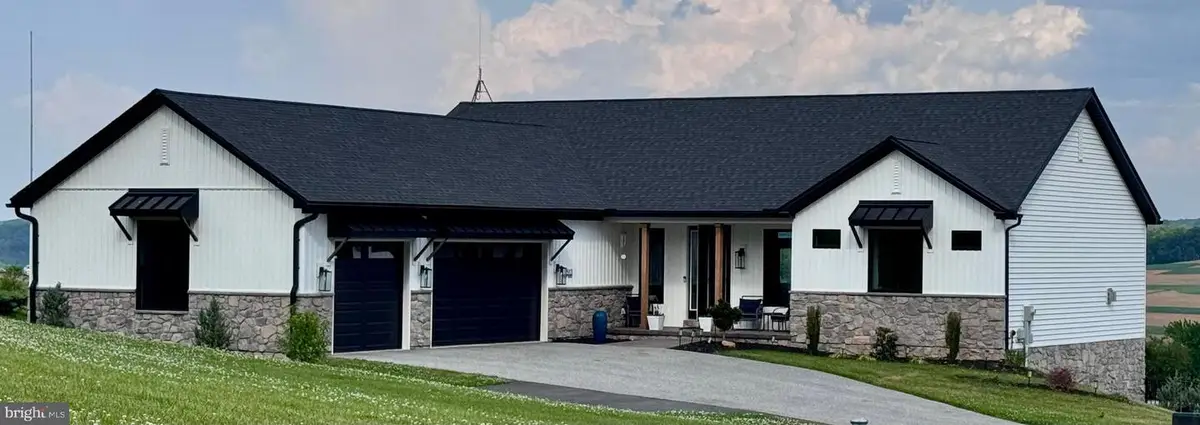 7513 West Rd, York, PA 17403 - #1