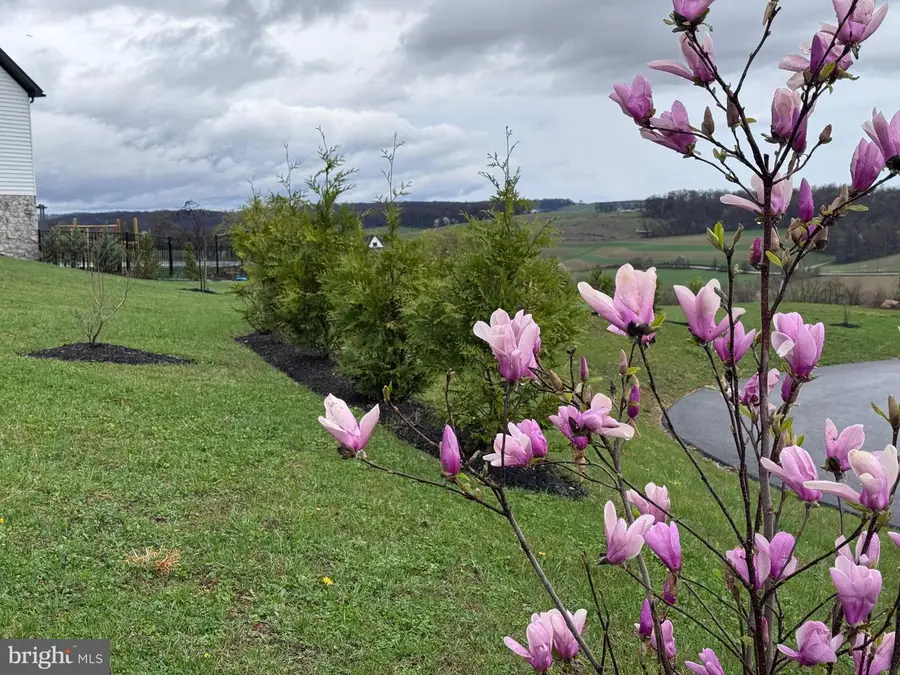 7513 West Rd, York, PA 17403 - #3