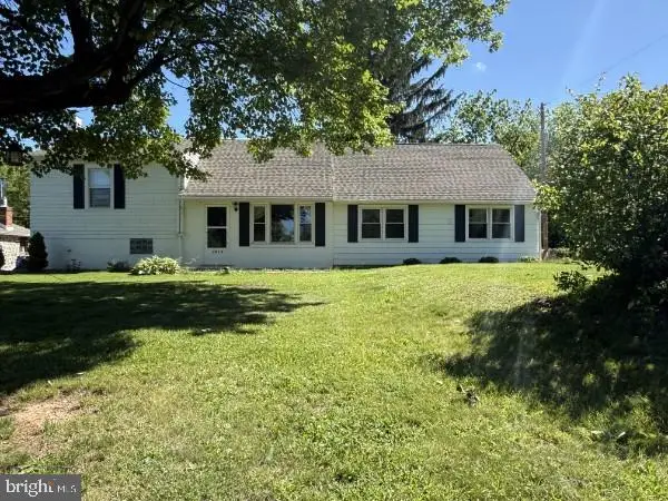 2913 Bull Rd, York, PA 17408 - #1