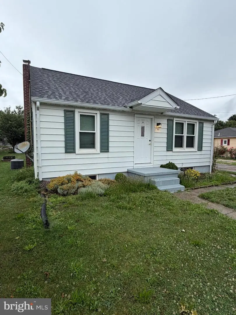 302 Wirt Avenue, Hanover, PA 17331 - #2