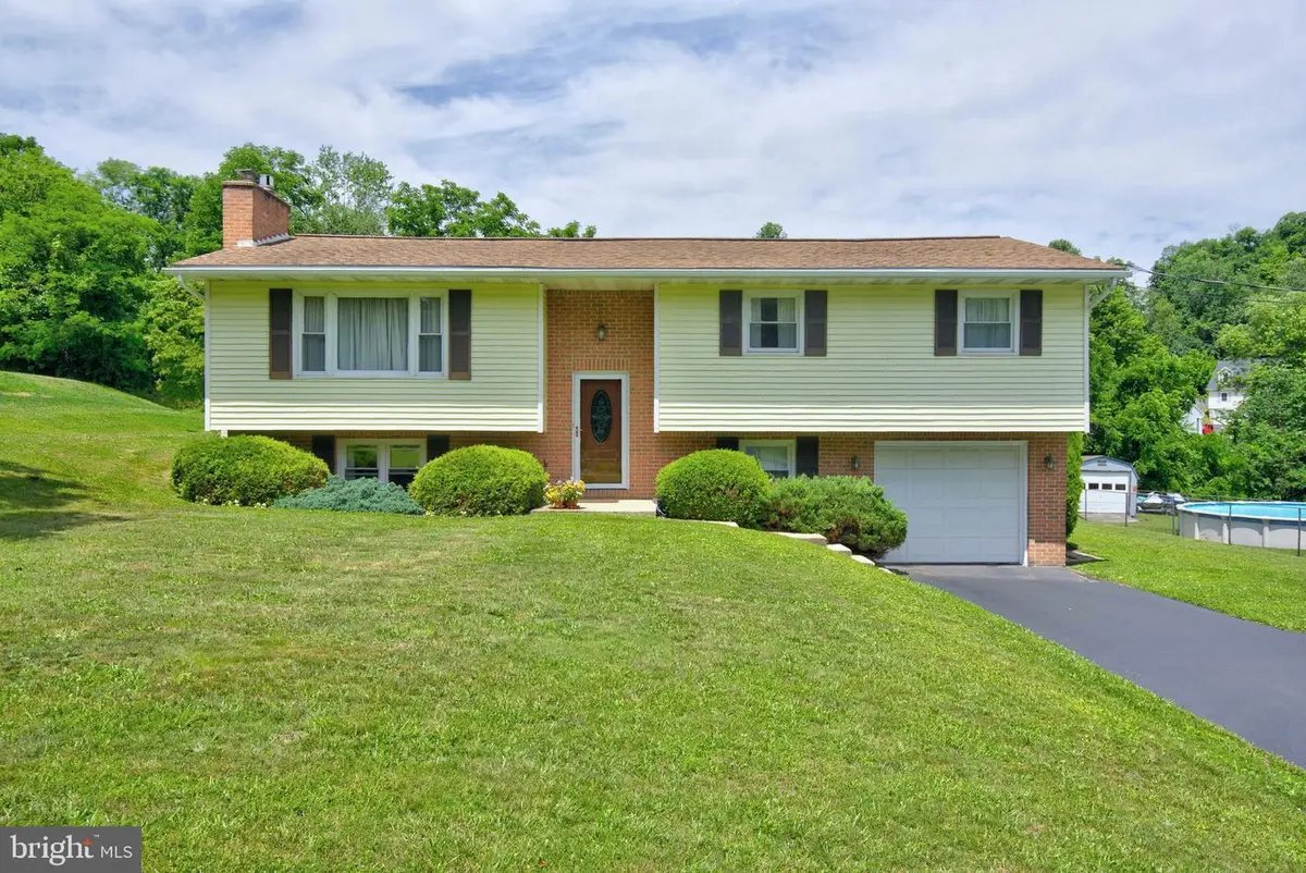 55 River Rd, York Haven, PA 17370 - #1