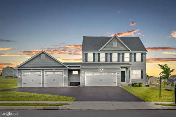 102 Tyler Dr, HANOVER, PA 17331