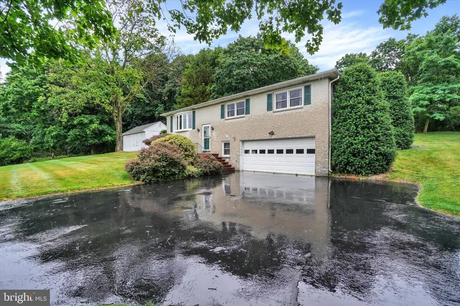 1598 Druck Valley Road, York, PA 17406 - #3