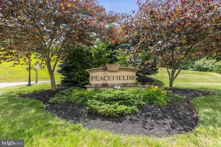 112 Bruaw Dr, York, PA 17406 - #3
