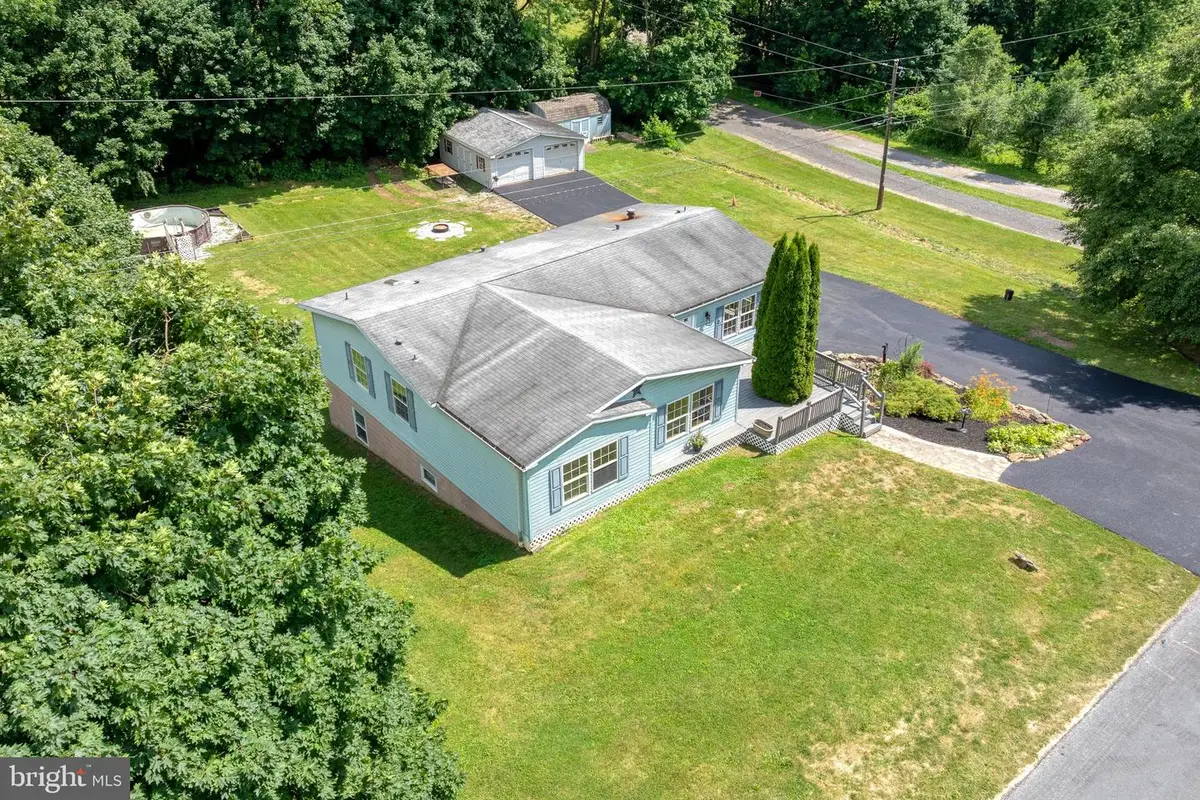 69 Gilbert Rd, Red Lion, PA 17356 - #1