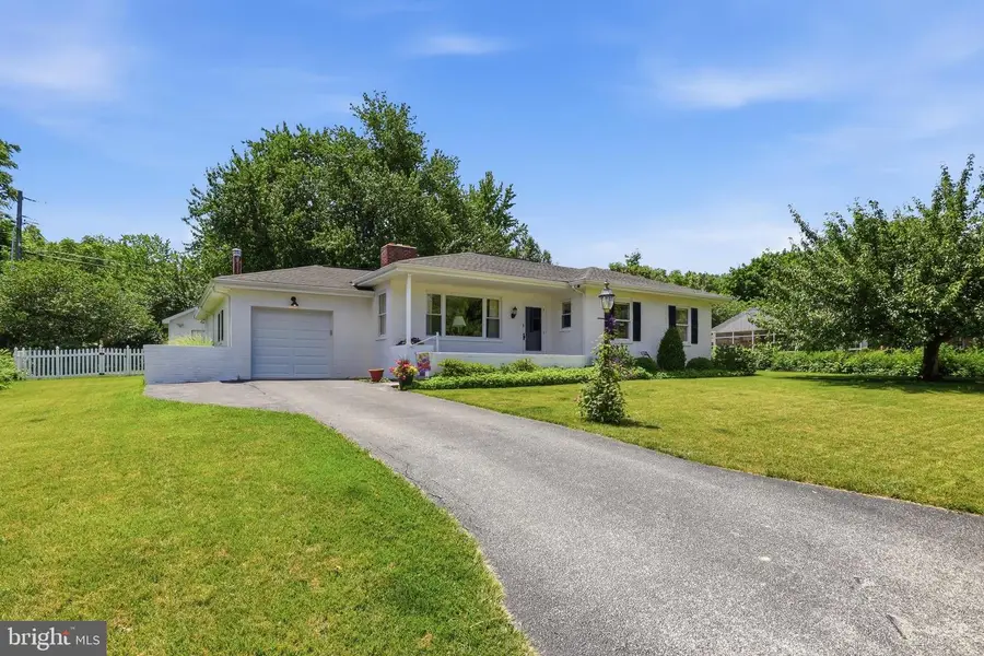 348 Hillside Ln, York, PA 17403 - #3
