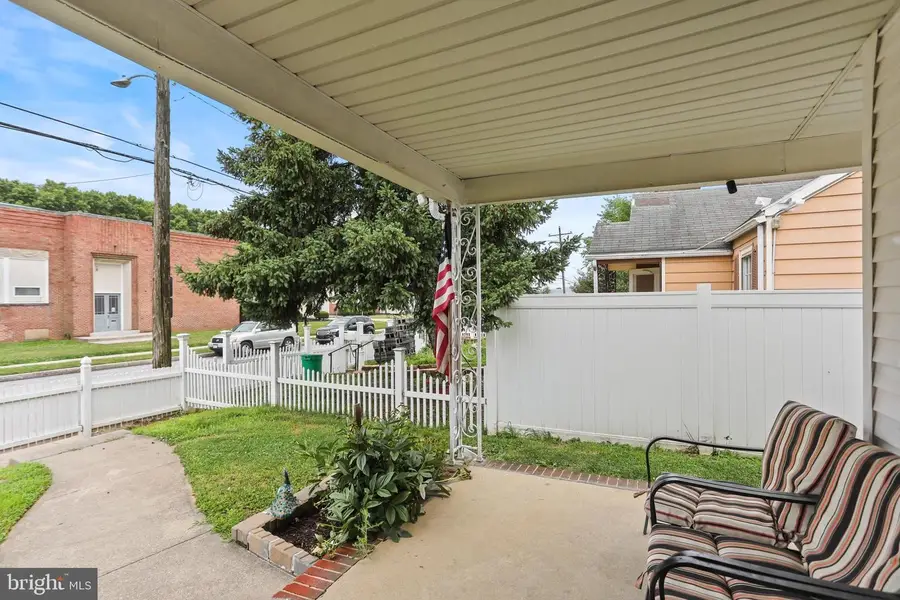 1053 E King St, York, PA 17403 - #3