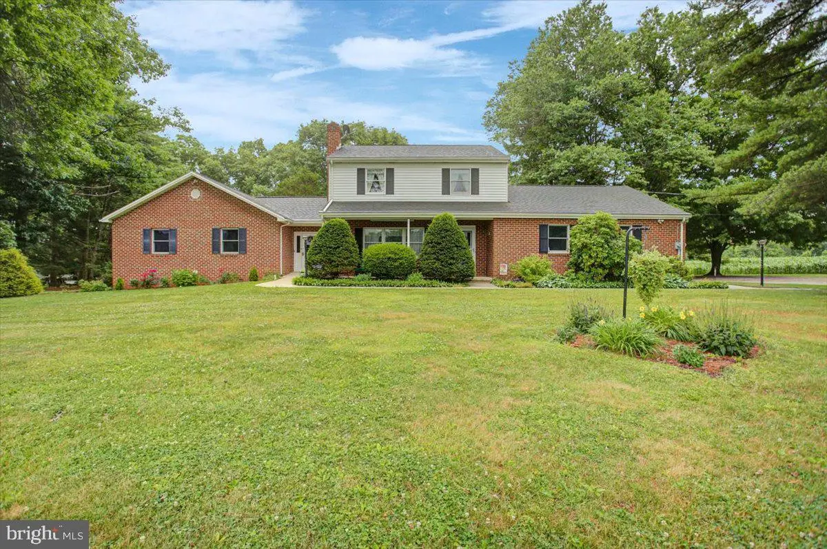 109 Capitol Hill Rd, Dillsburg, PA 17019 - #1