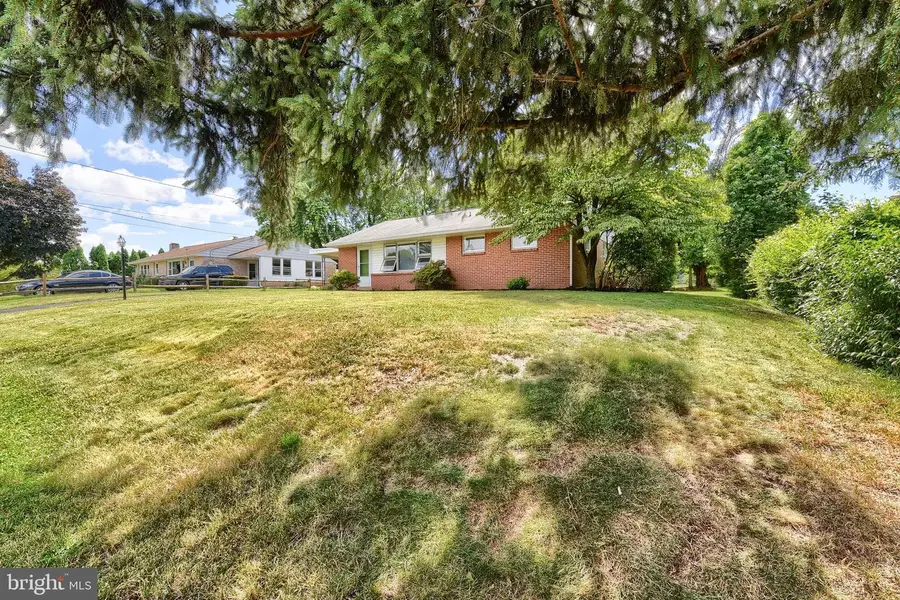 503 Bowman Ave, Lewisberry, PA 17339 - #2