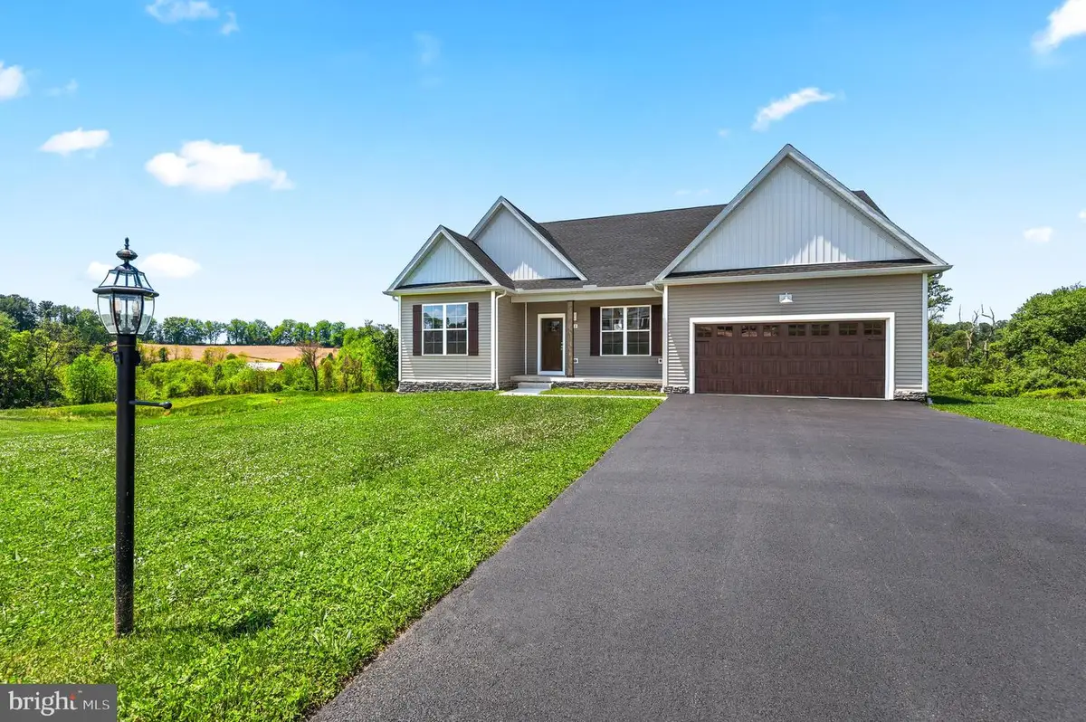 310 Steeple View Dr, Hanover, PA 17331 - #1