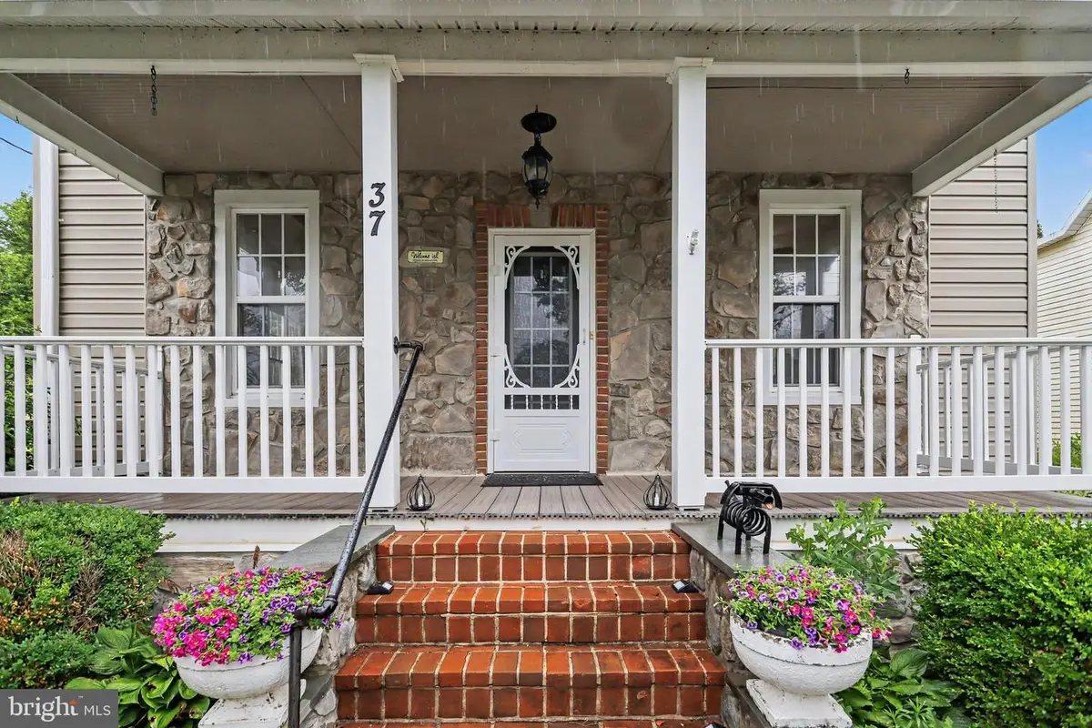 37 High Street, Stewartstown, PA 17363 - #1