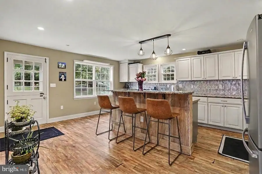37 High Street, Stewartstown, PA 17363 - #3