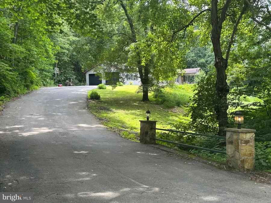 7426 Spring Rd, Seven Valleys, PA 17360 - #3
