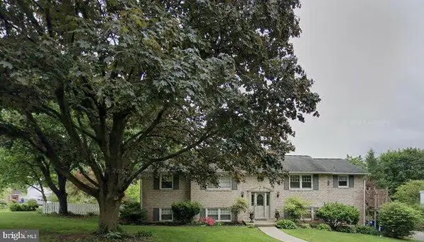 1390 Arlington Rd, YORK, PA 17403