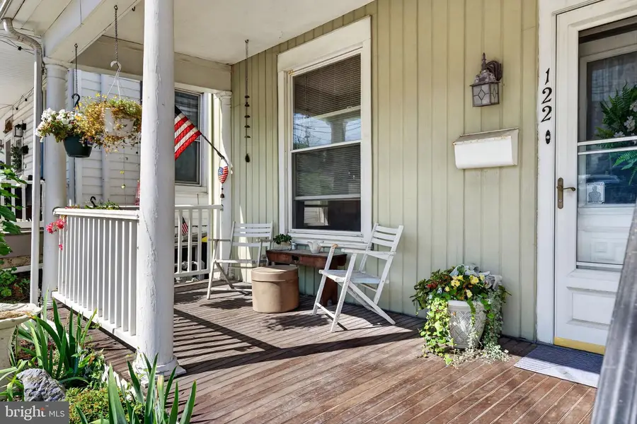 122 N Franklin St, Red Lion, PA 17356 - #3