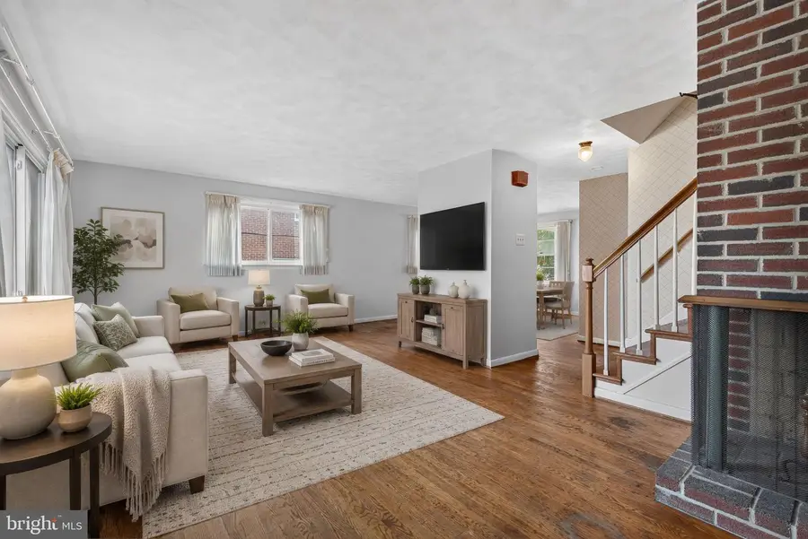 356 E Springettsbury Avenue, York, PA 17403 - #2