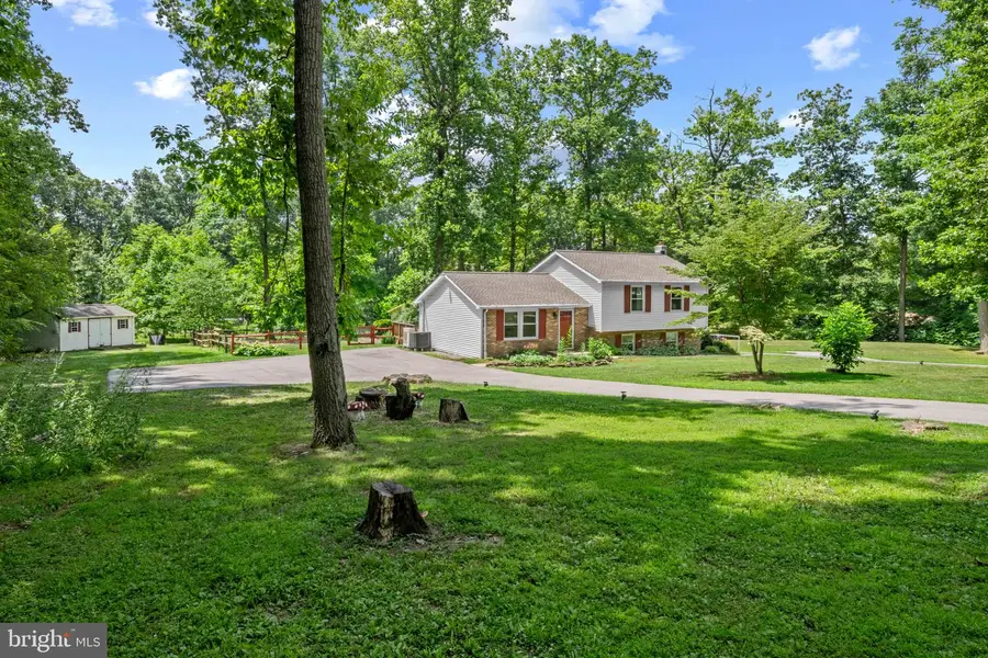 5618 Nancy Lou Ln, Stewartstown, PA 17363 - #3