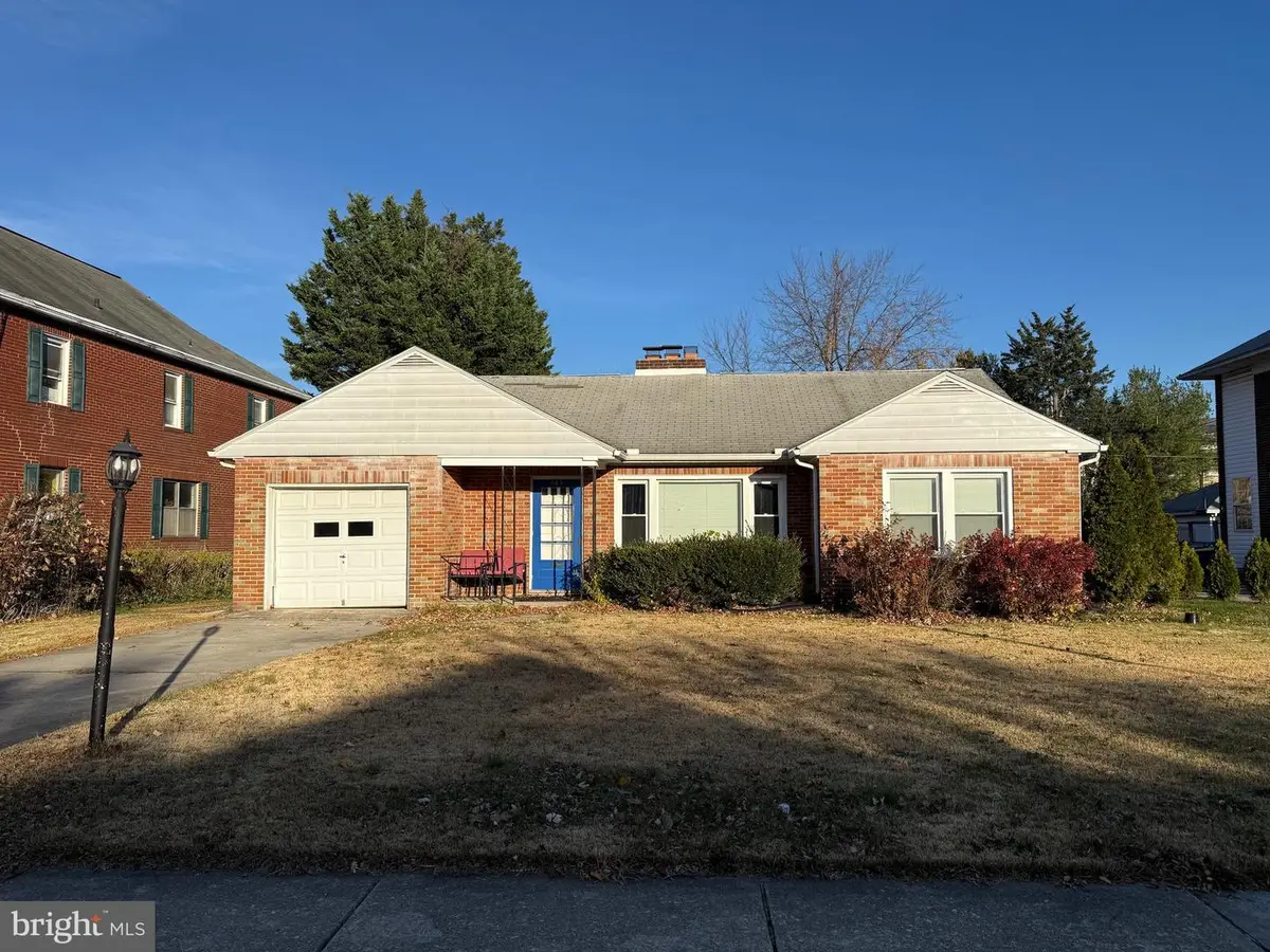 685 Colonial Ave, York, PA 17403 - #1