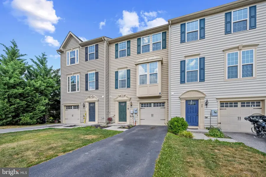 26 S Center St, Hanover, PA 17331 - #2