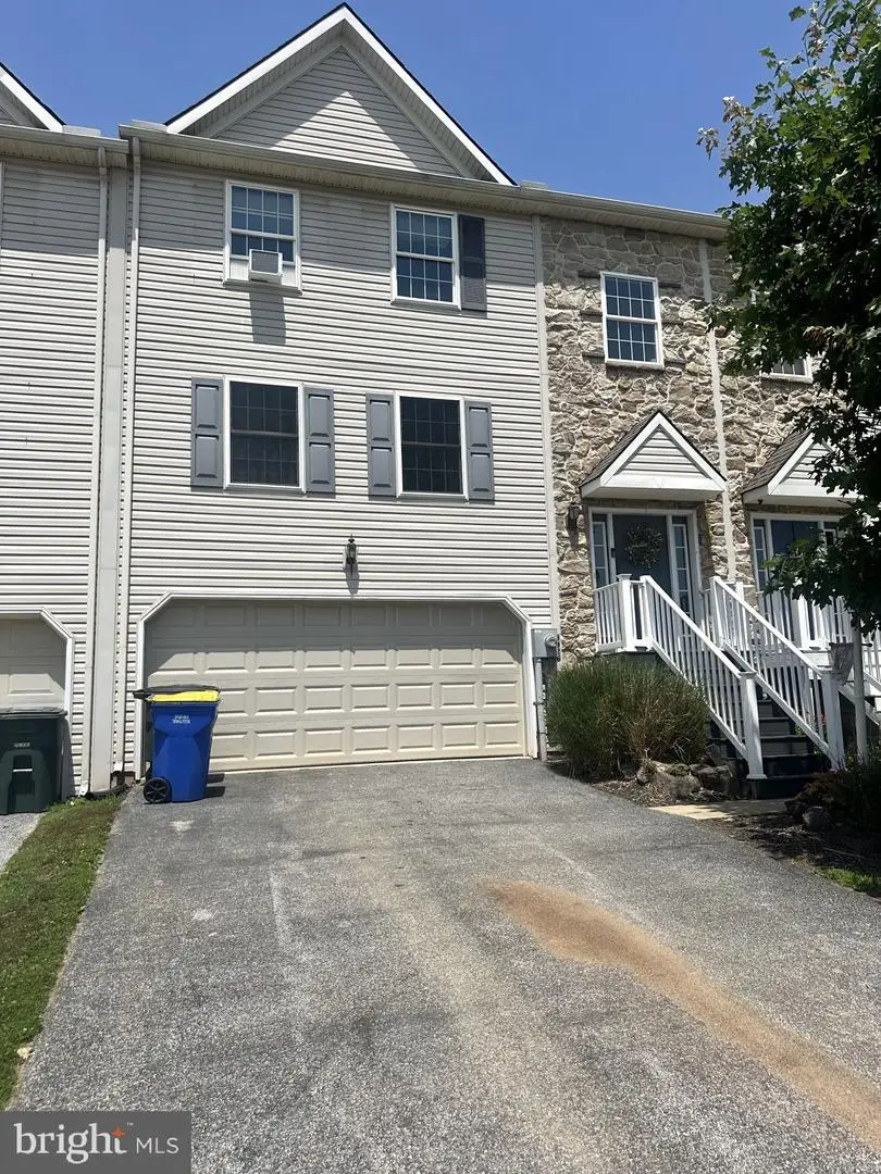 3926 Sheppard Dr, Dover, PA 17315 - #1