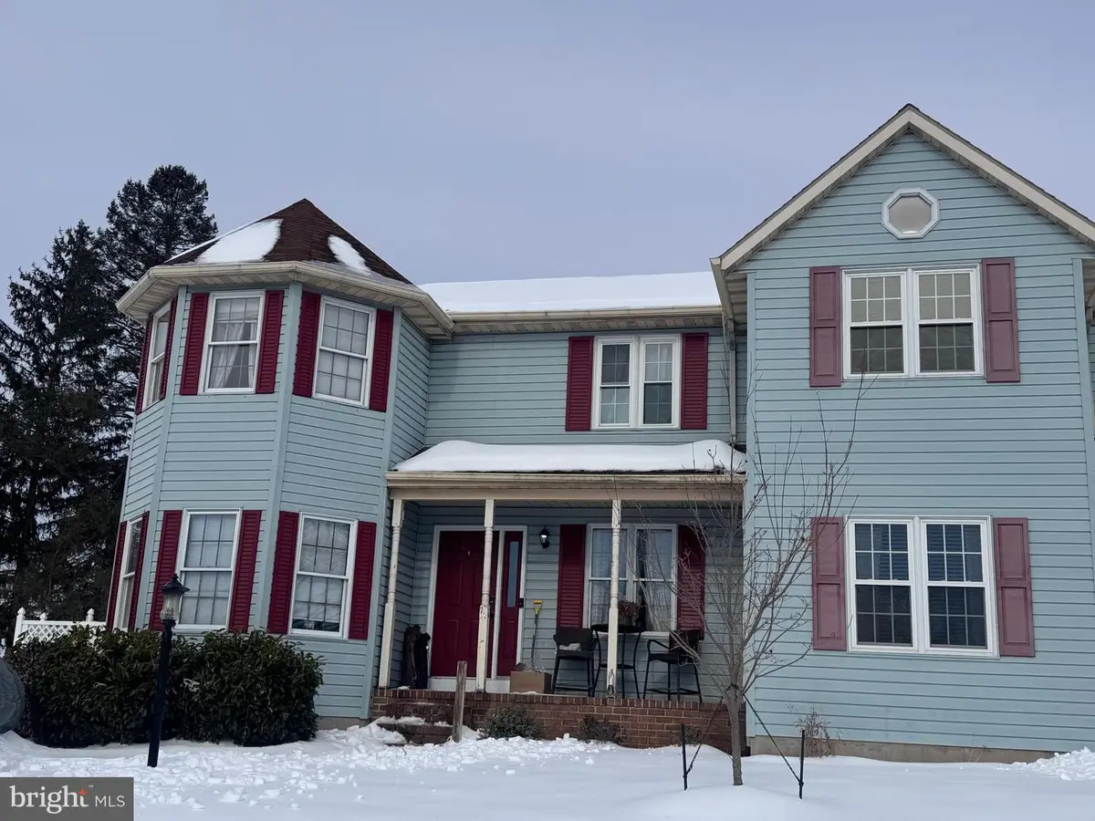 43 Pinewood Cir, Hanover, PA 17331 - #1