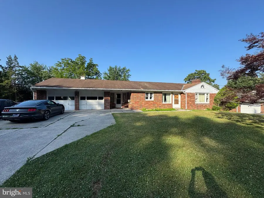 229 Blooming Grove Rd, Hanover, PA 17331 - #2